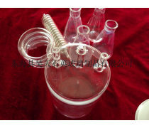 石英玻璃仪器的特性与应用